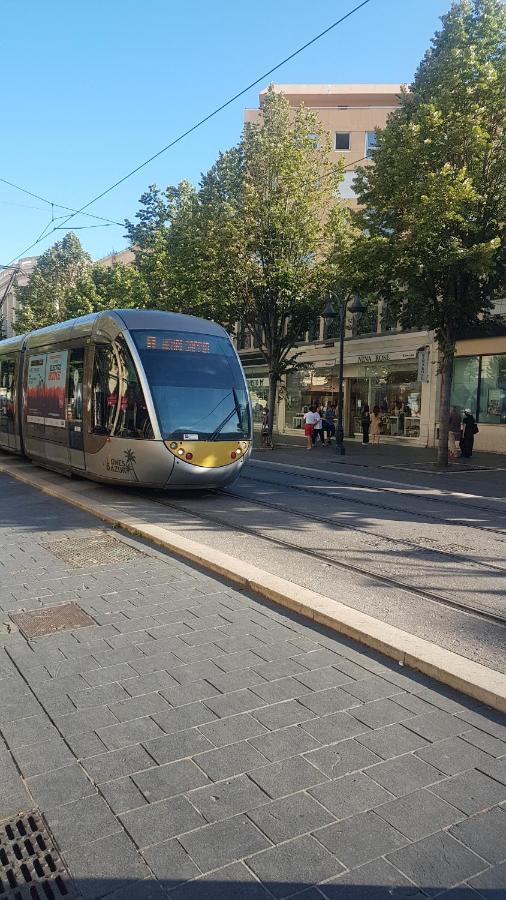 New Cheap Private Room, Kitchen , Overwieuw Sea,Tram On Spot, 12 Minutes From Nice Train Station With Tram , Beach In 17 Min Tram , Chambre Privee Pas Cher, Cuisine Equipee , Tram Sur Place, Apercu Mer, 12 Min De La Gare De Nice Avec Le Tram, 17 Min Exterior photo